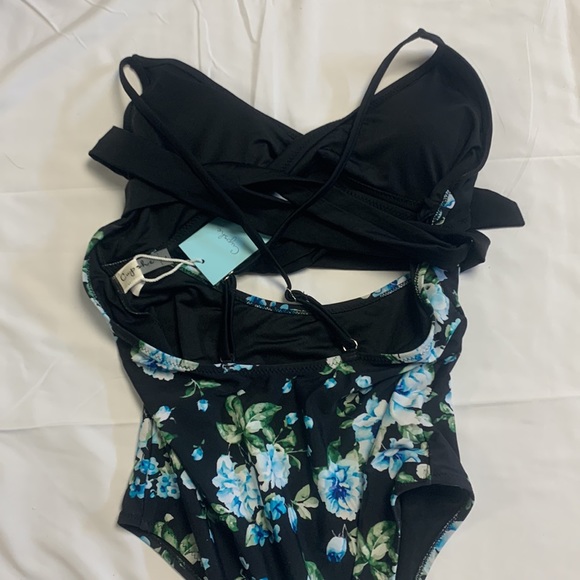 Womens cupshe one piece strappy floral suit. - Picture 5 of 6
